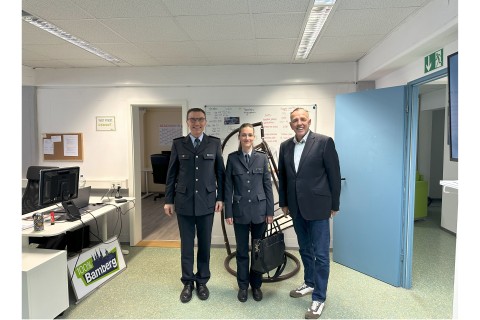 Leitender Polizeidirektor Thomas Lehmann zu Besuch bei 100% Bamberg